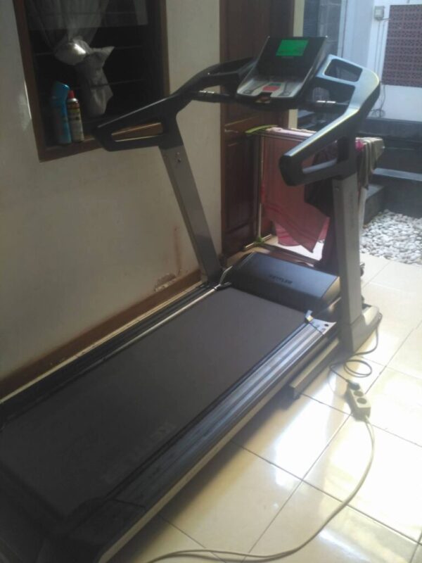 Galeri Pusat Service Treadmill (4) Galeri Pusat Service Treadmill (4)
