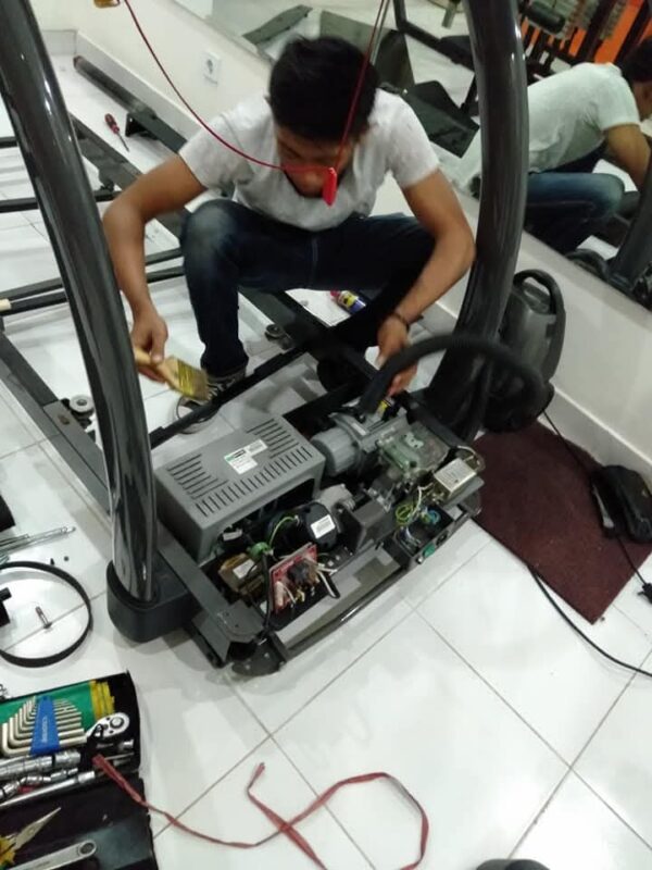 Galeri Pusat Service Treadmill (9) Galeri Pusat Service Treadmill (9)
